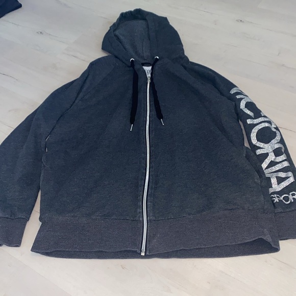 VS Sport zip up - Picture 2 of 4